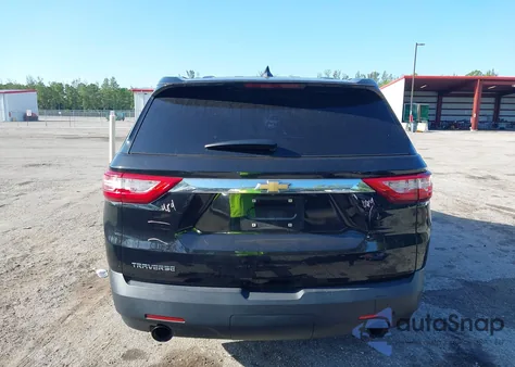 2019 Chevrolet Traverse Ls z USA, uszkodzony, nr VIN 1GNERFKW0KJ222753
